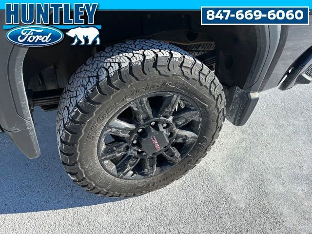 Used 2024 GMC Sierra 2500 AT4 w/ AT4 Premium Plus Package AWD/4WD image 8