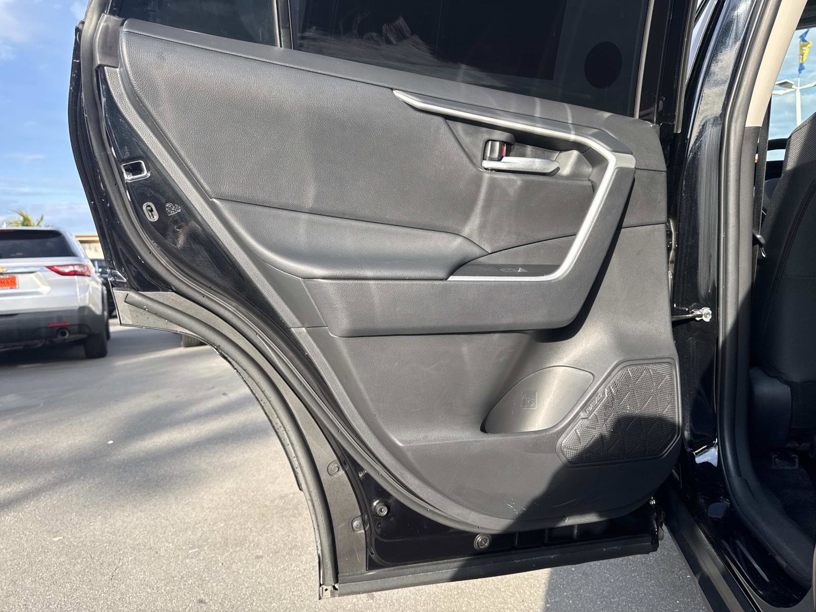 Used 2025 Toyota RAV4 XLE image 23