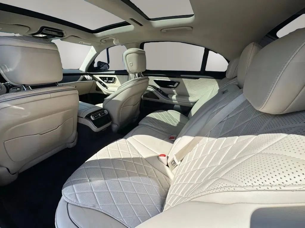 Used 2021 Mercedes-Benz S 580 4MATIC Sedan w/ AMG Line image 18