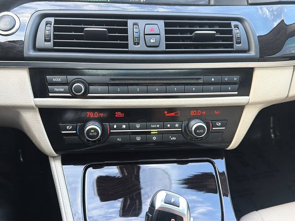 Used 2011 BMW 535i Sedan RWD image 11