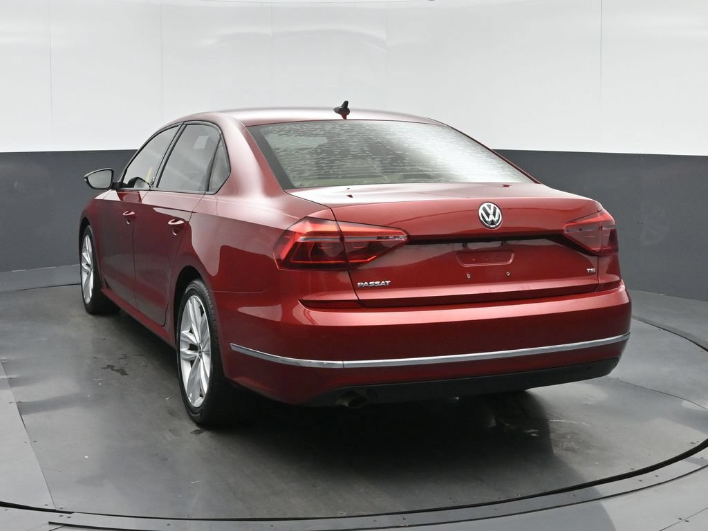 Used 2019 Volkswagen Passat 2.0T Wolfsburg w/ Wheels & Sunroof Package FWD image 5