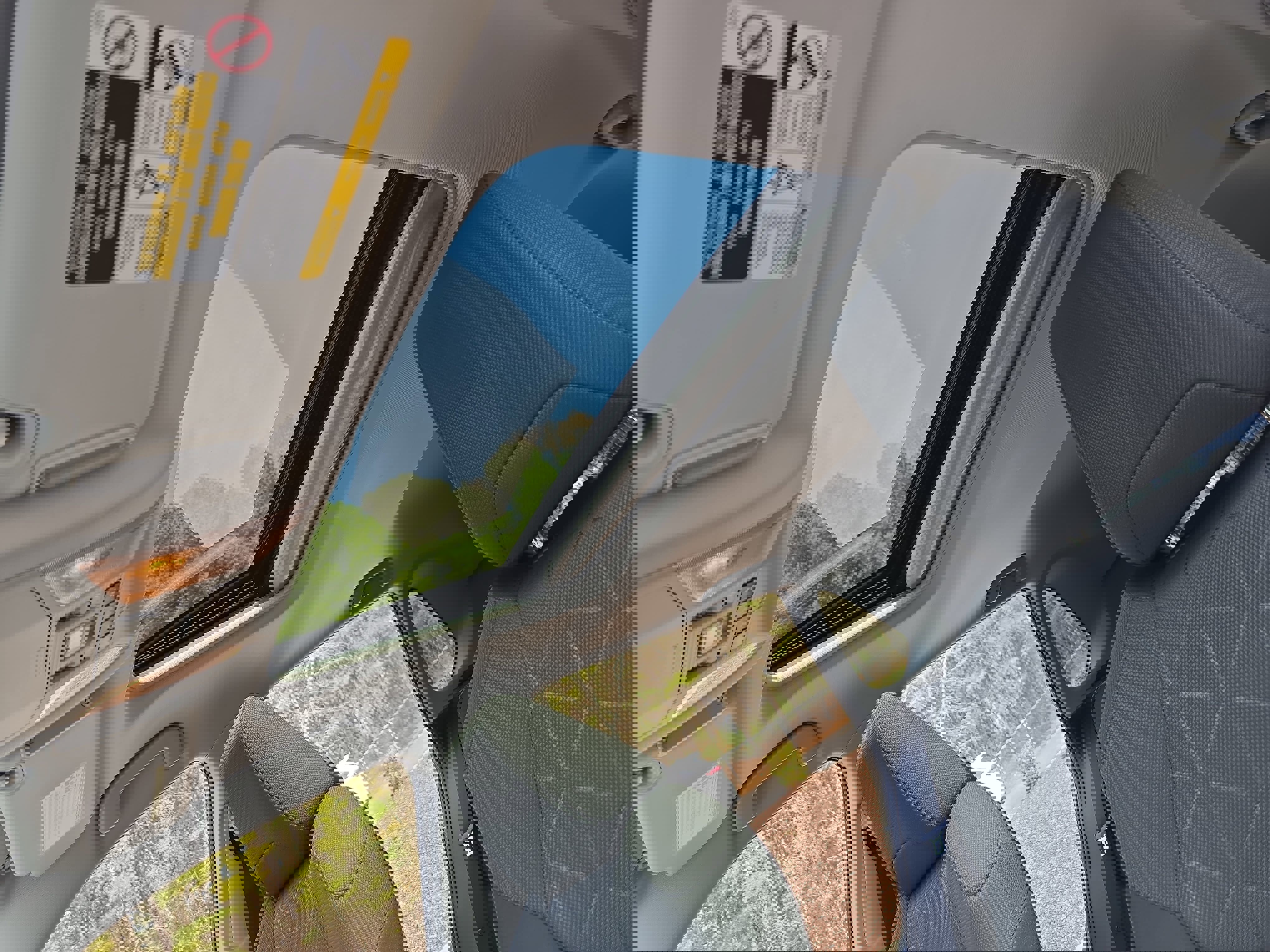 Used 2021 Toyota RAV4 XLE w/ Convenience Package image 31