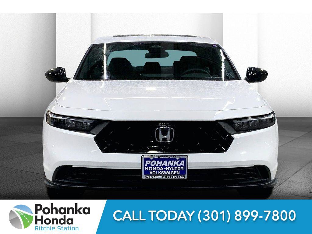 Used 2025 Honda Accord Sport image 3