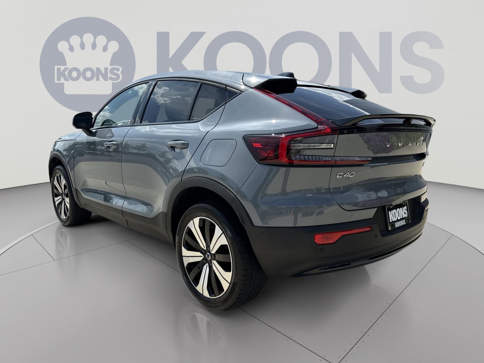 Used 2023 Volvo C40 P8 Recharge Plus AWD/4WD image 4