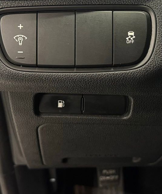 Used 2017 Kia Sorento LX image 20