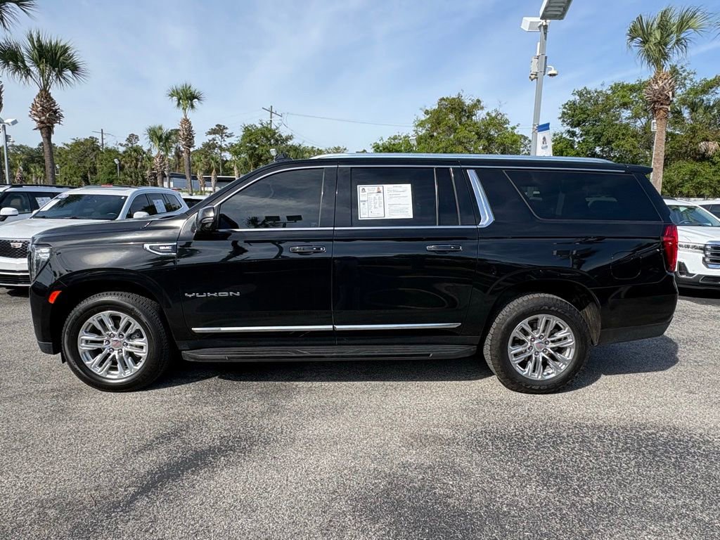 Used 2022 GMC Yukon XL SLT w/ SLT Luxury Package AWD/4WD image 4