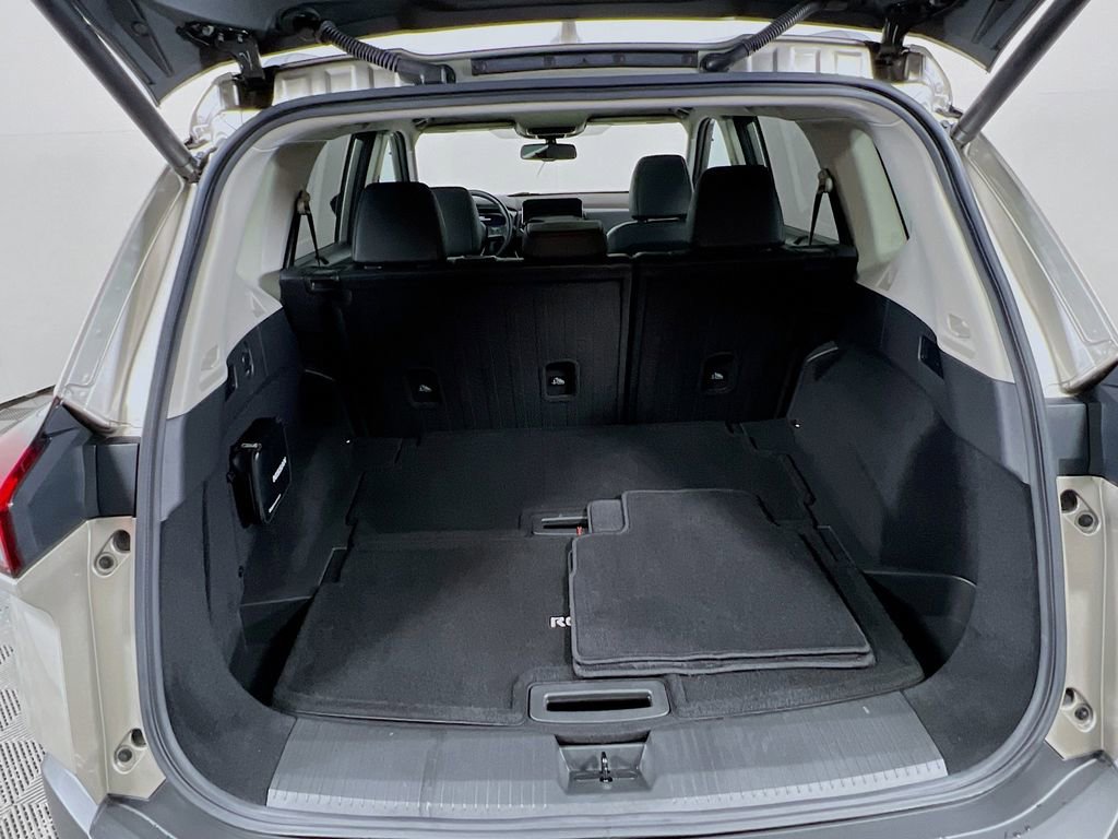 Used 2021 Nissan Rogue Platinum image 27