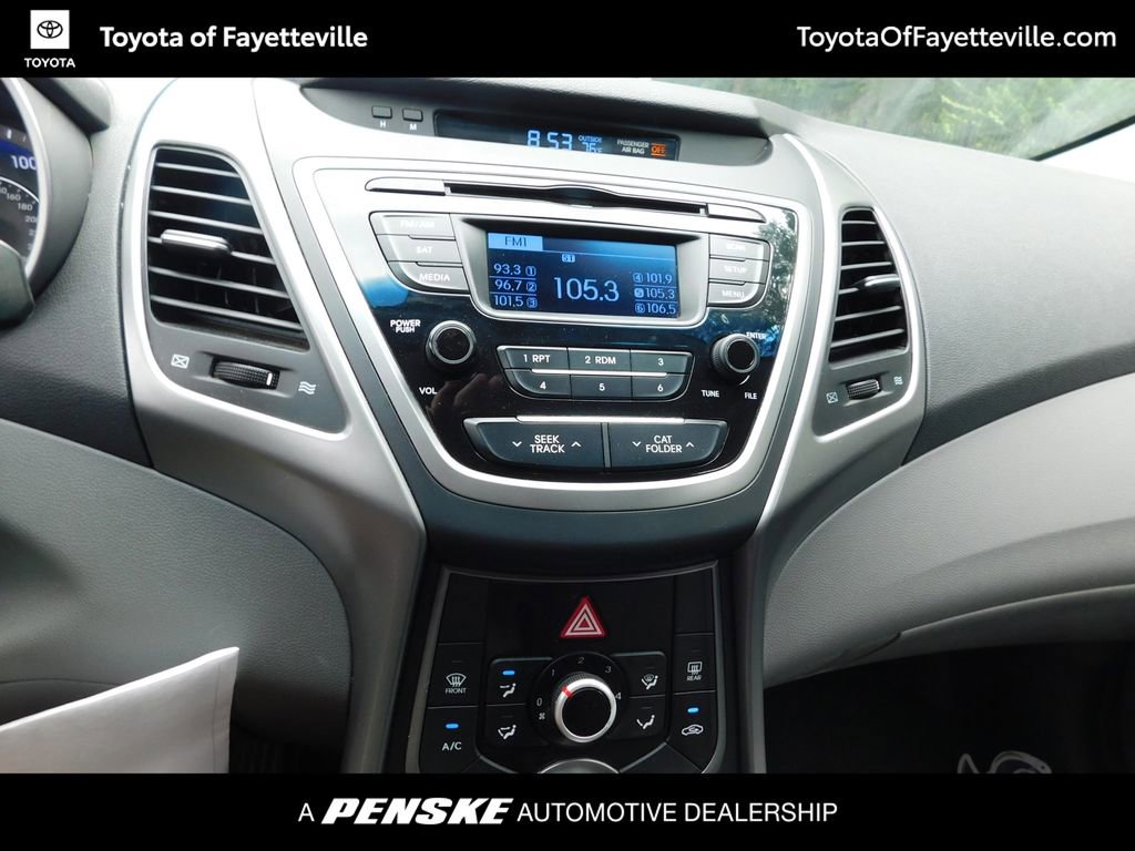 Used 2016 Hyundai Elantra SE FWD image 9