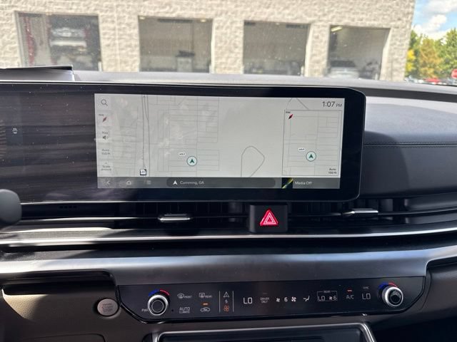 Certified 2026 Kia Carnival LXS FWD image 12