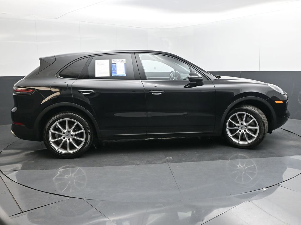 Used 2021 Porsche Cayenne image 6