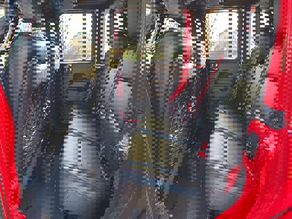 Used 2020 Jeep Wrangler Unlimited Rubicon w/ Quick Order Package 28Y Recon image 9