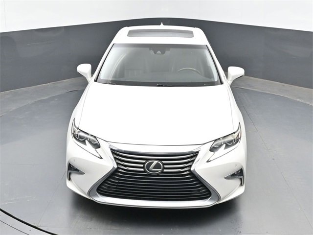 Used 2017 Lexus ES 350 w/ Luxury Package image 36