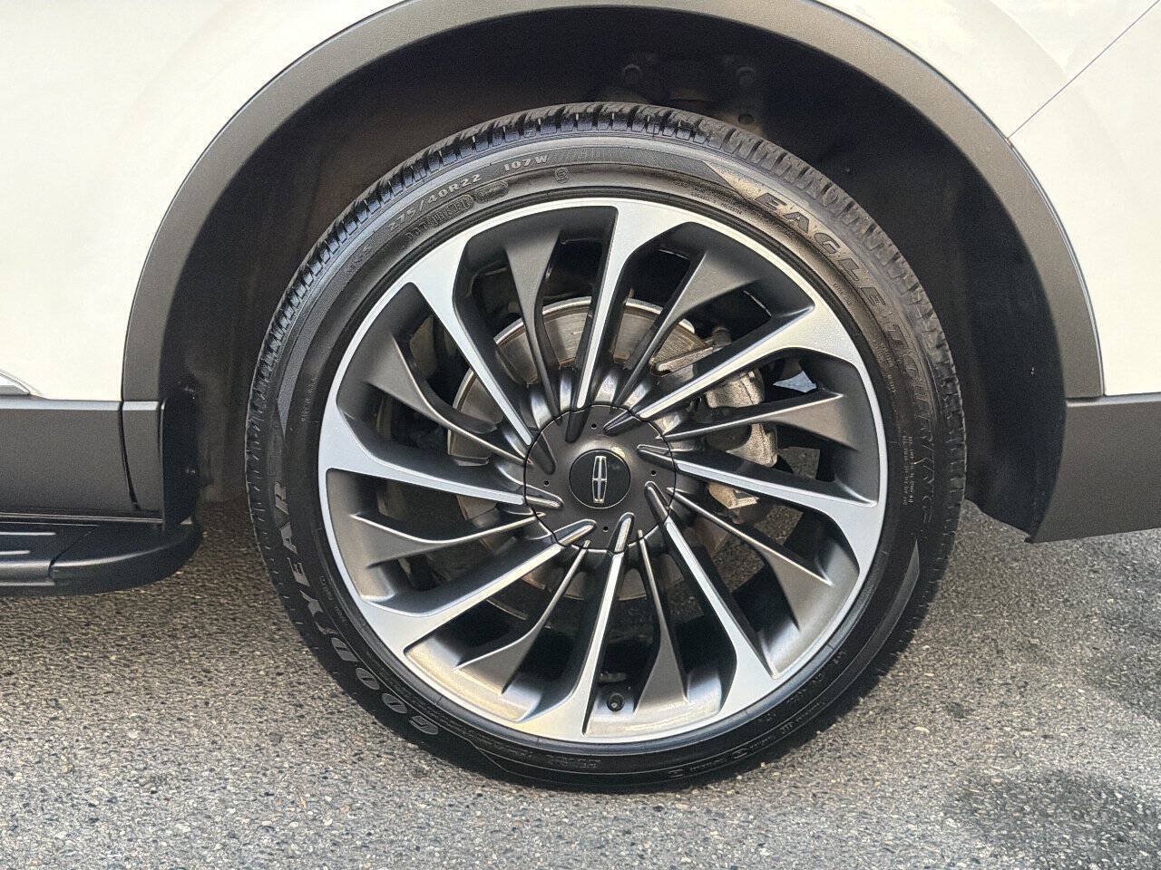 Used 2021 Lincoln Aviator Reserve w/ Equipment Group 201A AWD/4WD image 4