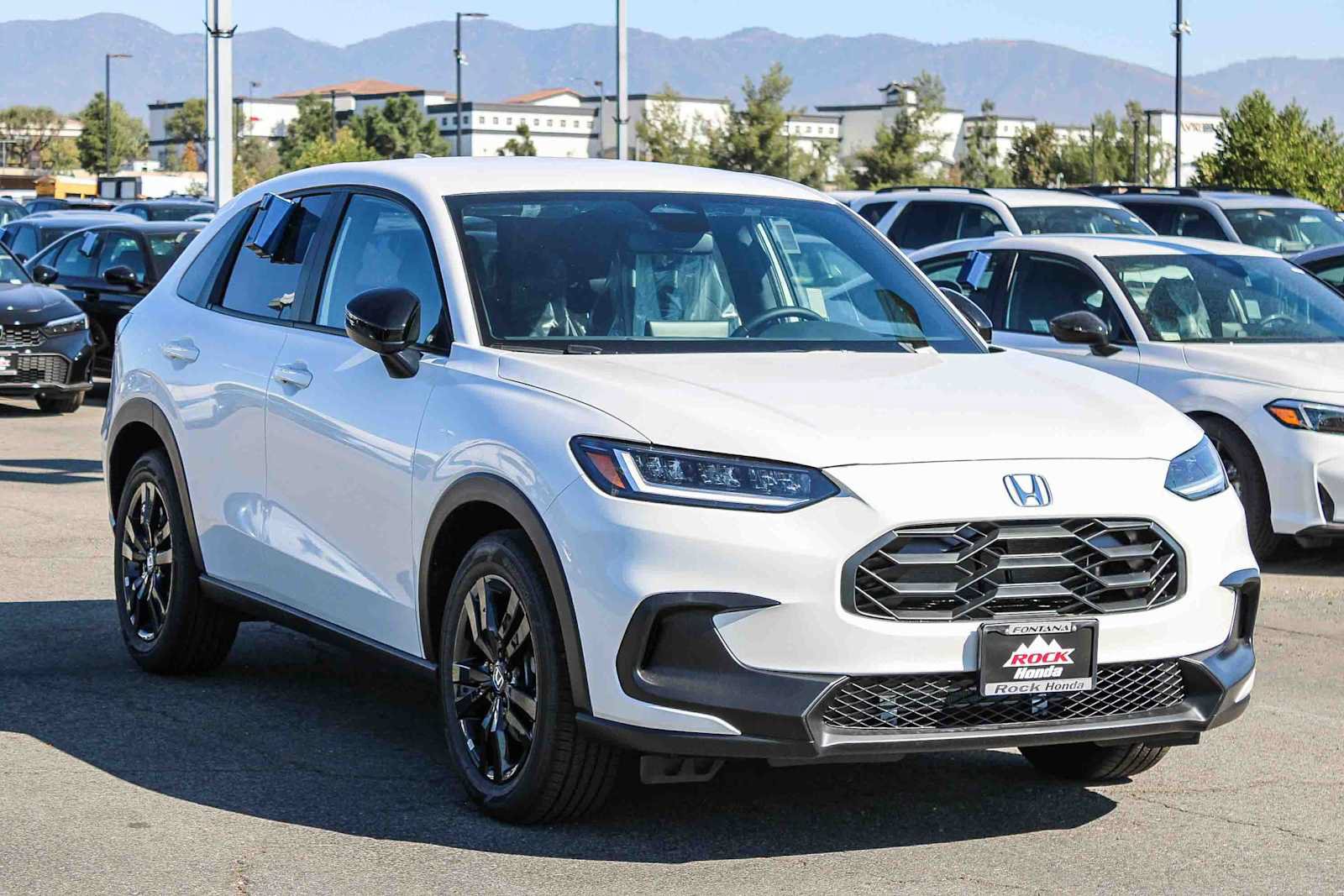 Used 2027 Honda HR-V Sport image 3