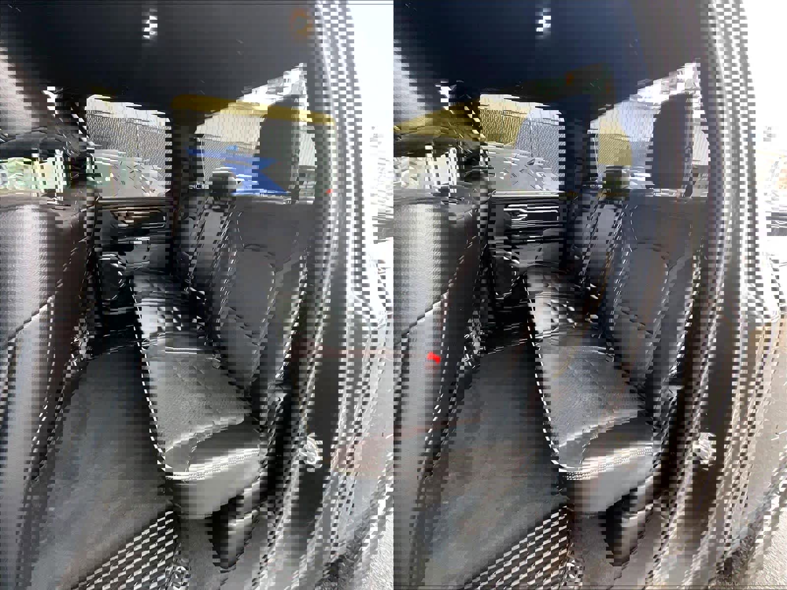 Used 2024 RAM 1500 Laramie image 15