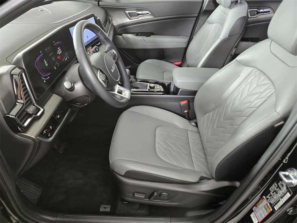 Used 2025 Kia Sportage X-Line w/ Premium Package image 14