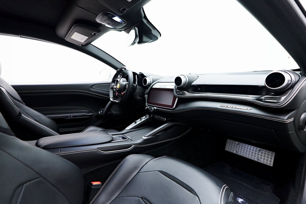 Used 2019 Ferrari GTC4Lusso T image 53