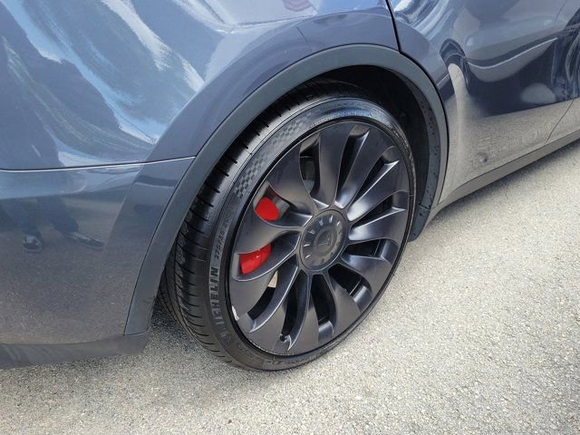 Used 2023 Tesla Model Y Performance AWD/4WD image 6