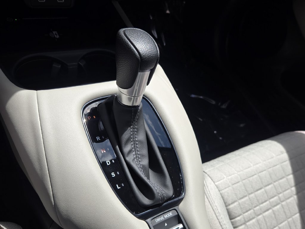 Certified 2027 Honda HR-V LX image 19
