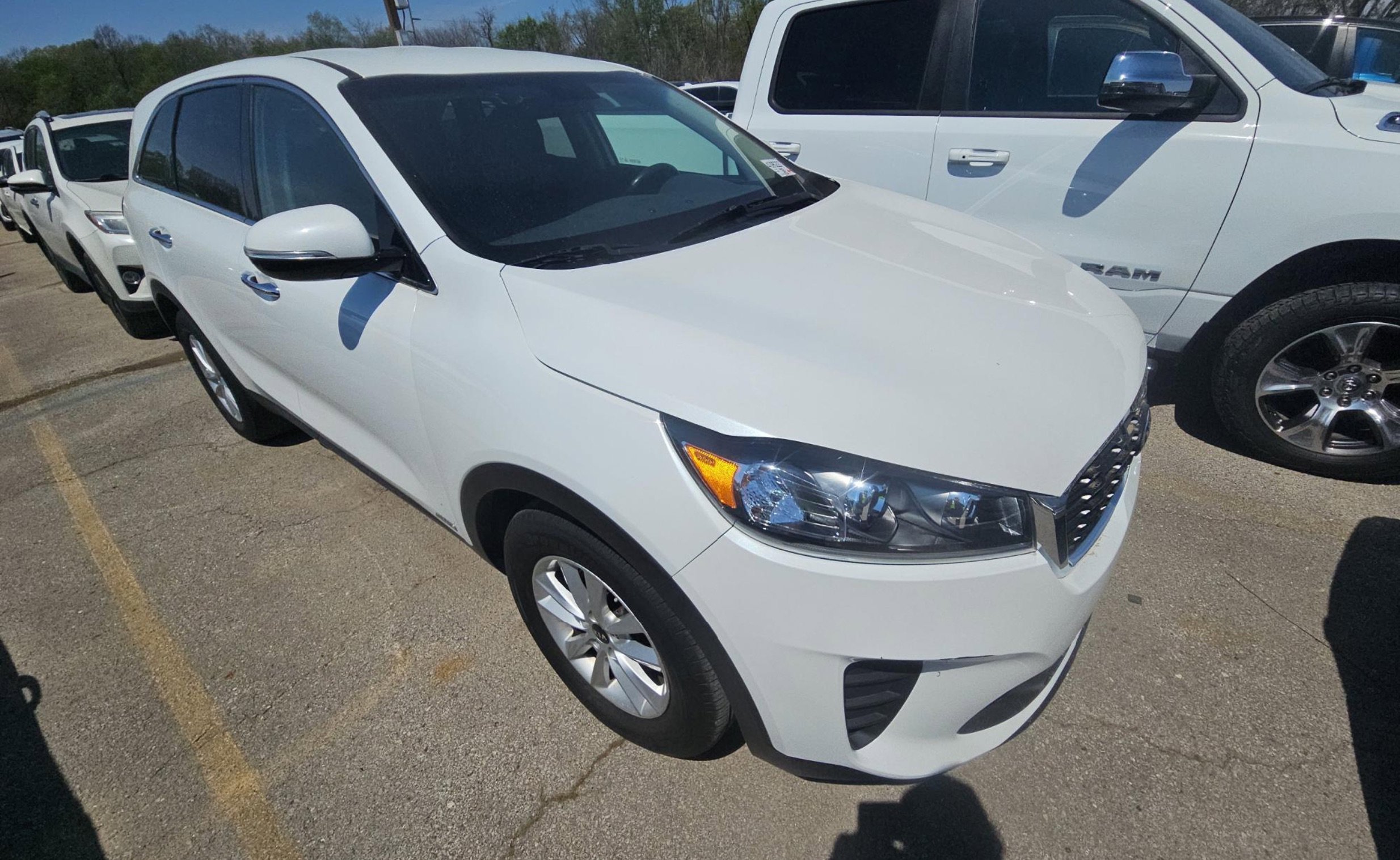 Used 2020 Kia Sorento AWD V6 image 3
