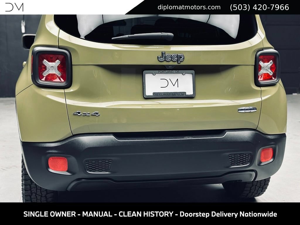 Used 2015 Jeep Renegade Latitude w/ Cold Weather Group II AWD/4WD image 17