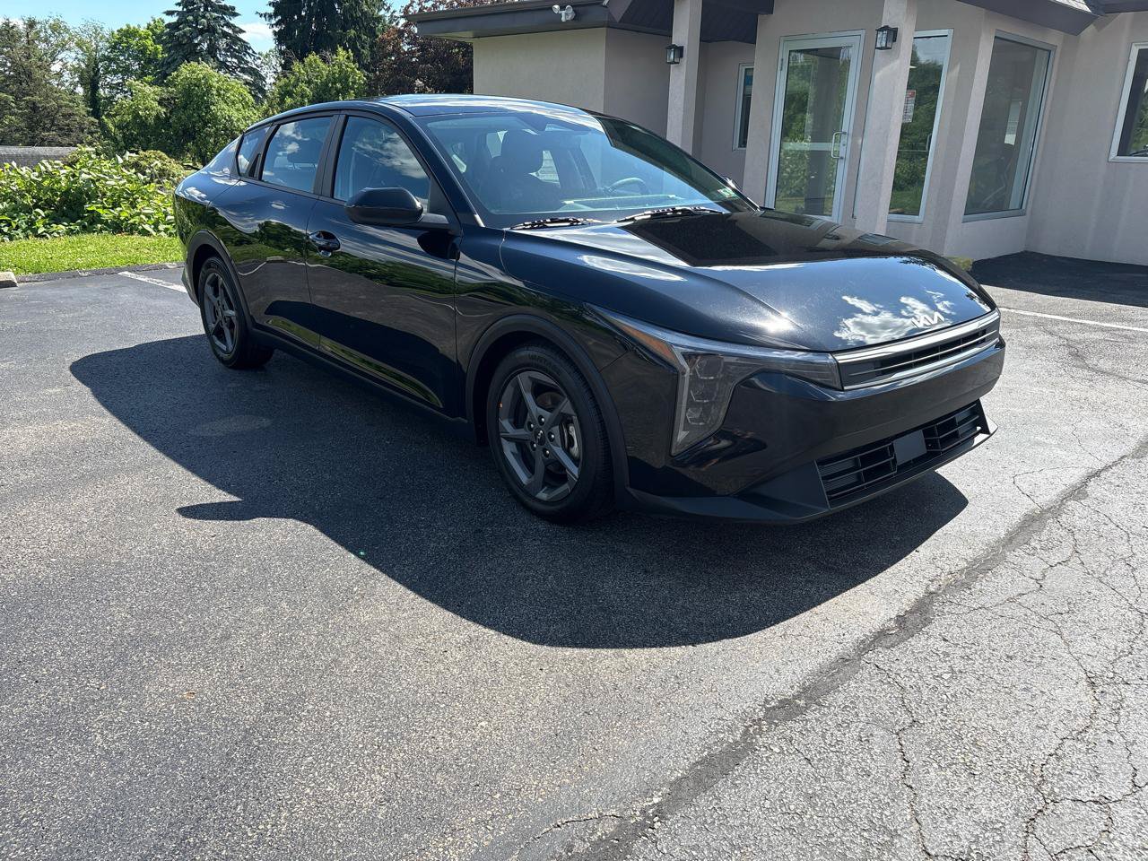 Used 2025 Kia K4 FWD image 3
