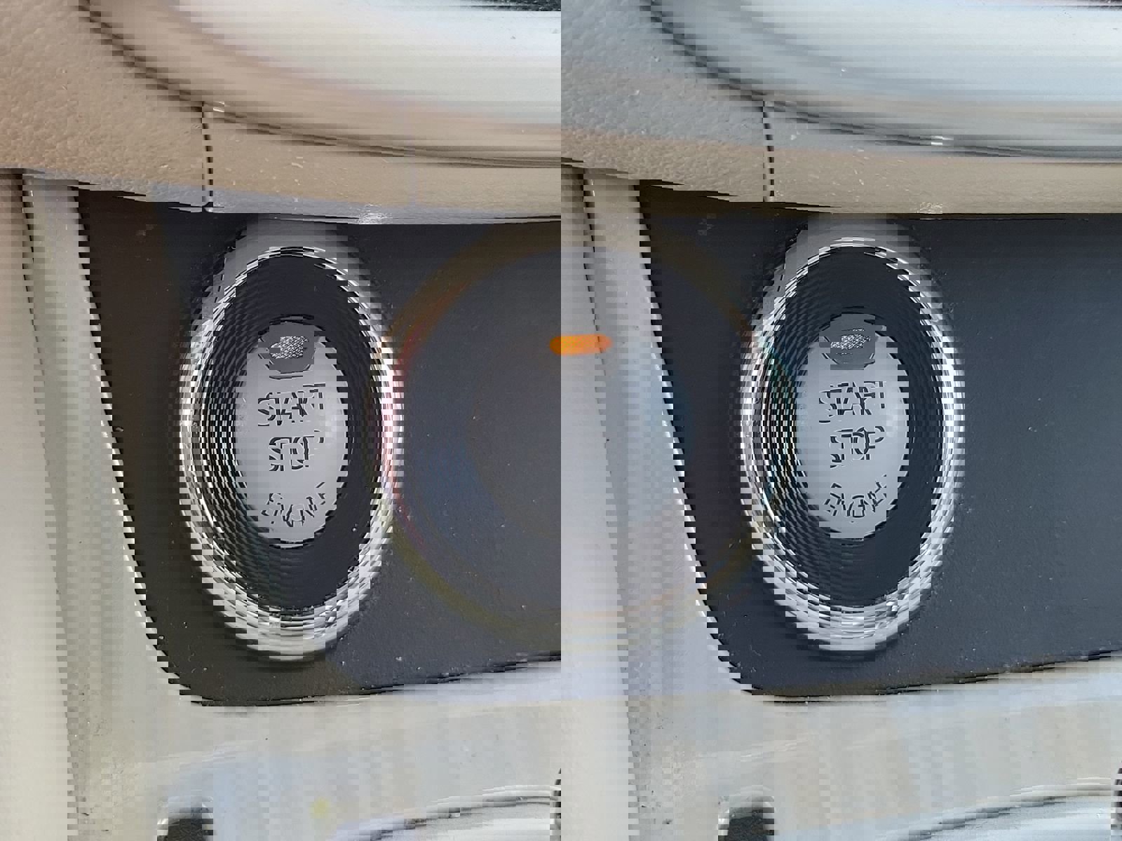 Used 2016 Nissan Murano SV w/ Cargo Package image 30