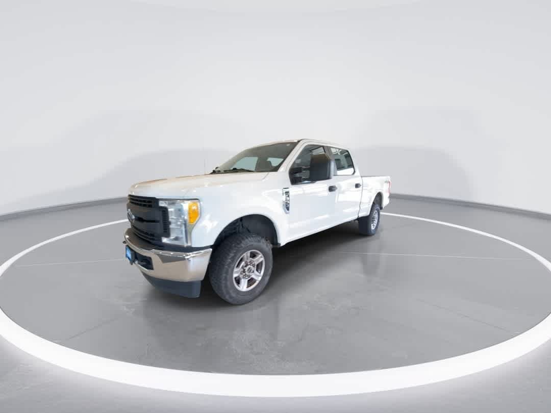 Used 2017 Ford F350 XL AWD/4WD image 4