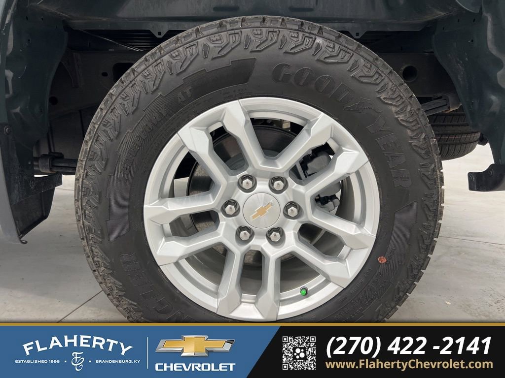 Used 2025 Chevrolet Silverado 1500 LT image 20