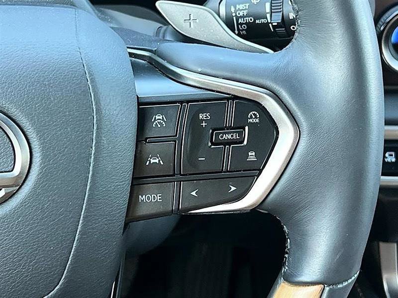 Used 2024 Lexus RX 350 Premium w/ Convenience Package FWD image 24