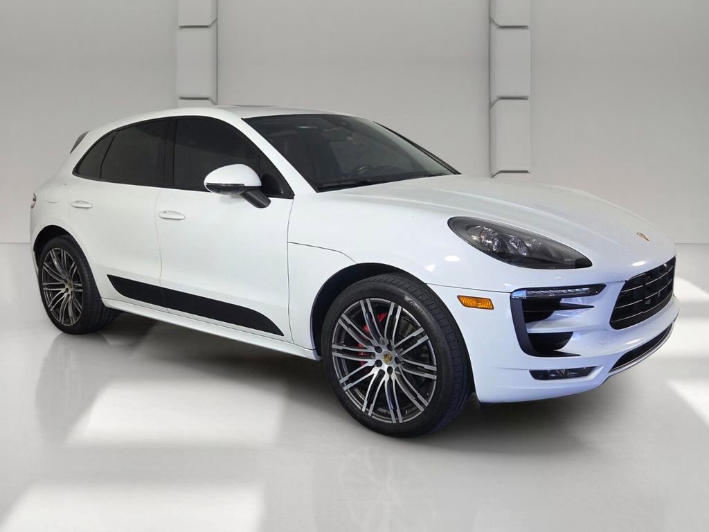 Used 2018 Porsche Macan GTS AWD/4WD image 2