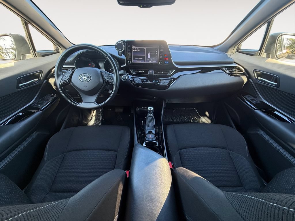 Used 2019 Toyota C-HR XLE FWD image 12