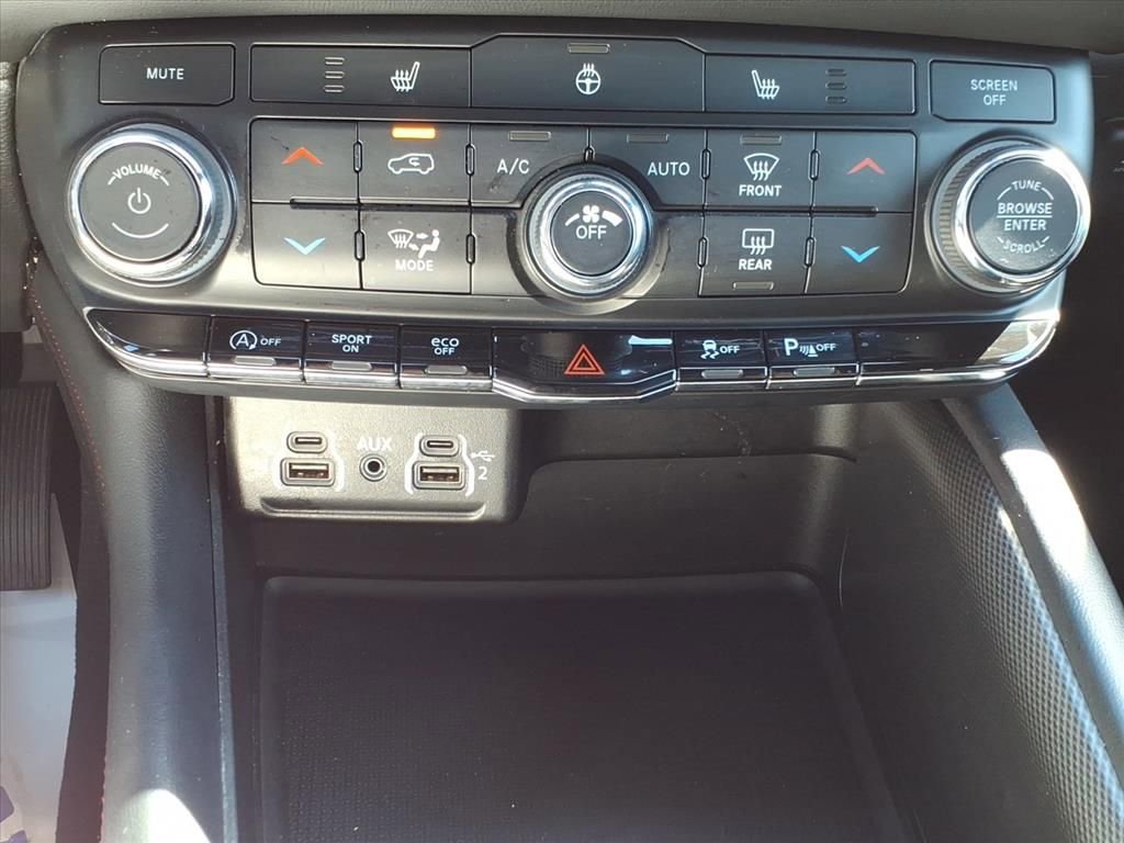 Used 2023 Dodge Durango GT image 19