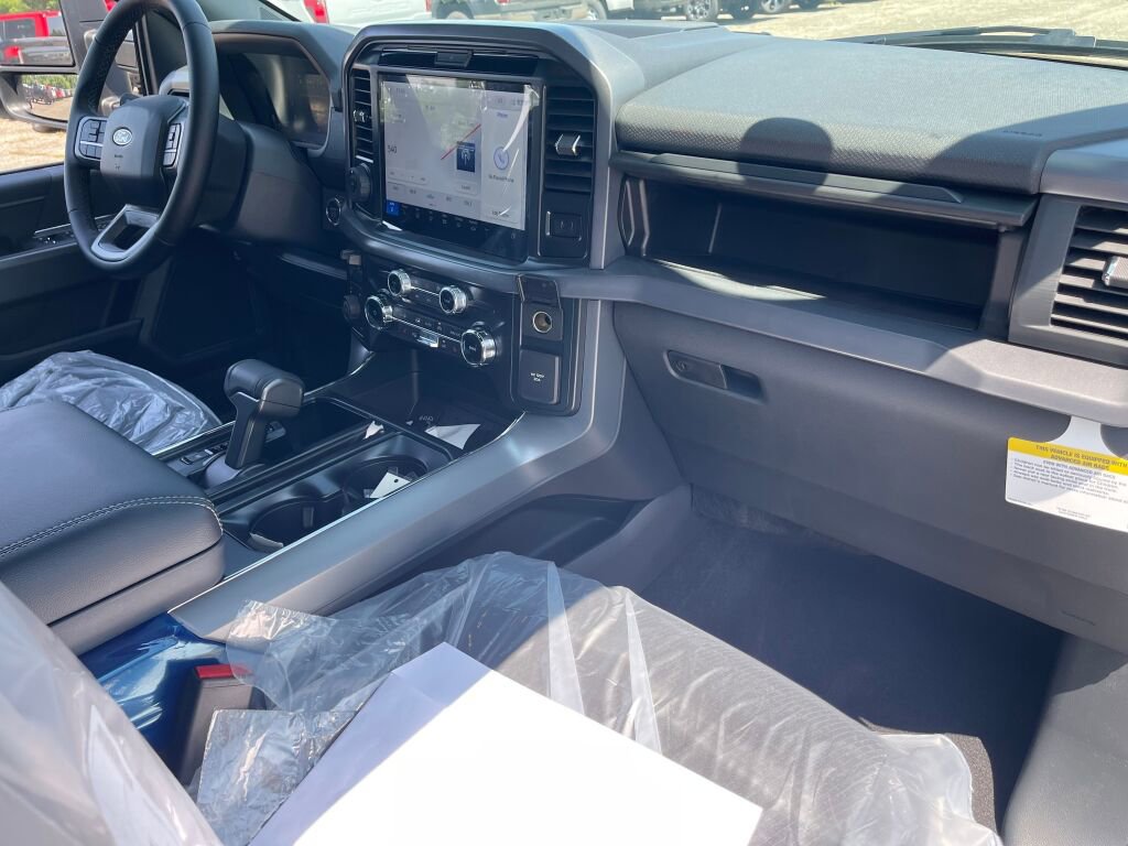New 2025 Ford F150 XLT w/ Equipment Group 302A MID image 15
