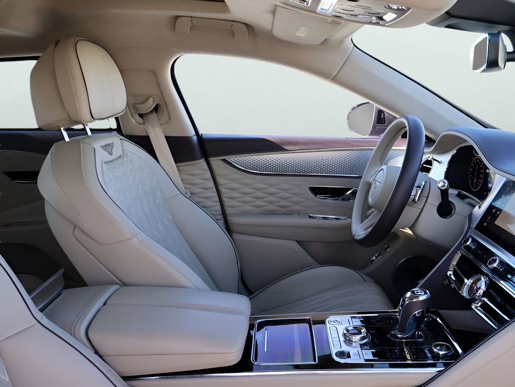Used 2023 Bentley Flying Spur Azure AWD/4WD image 11