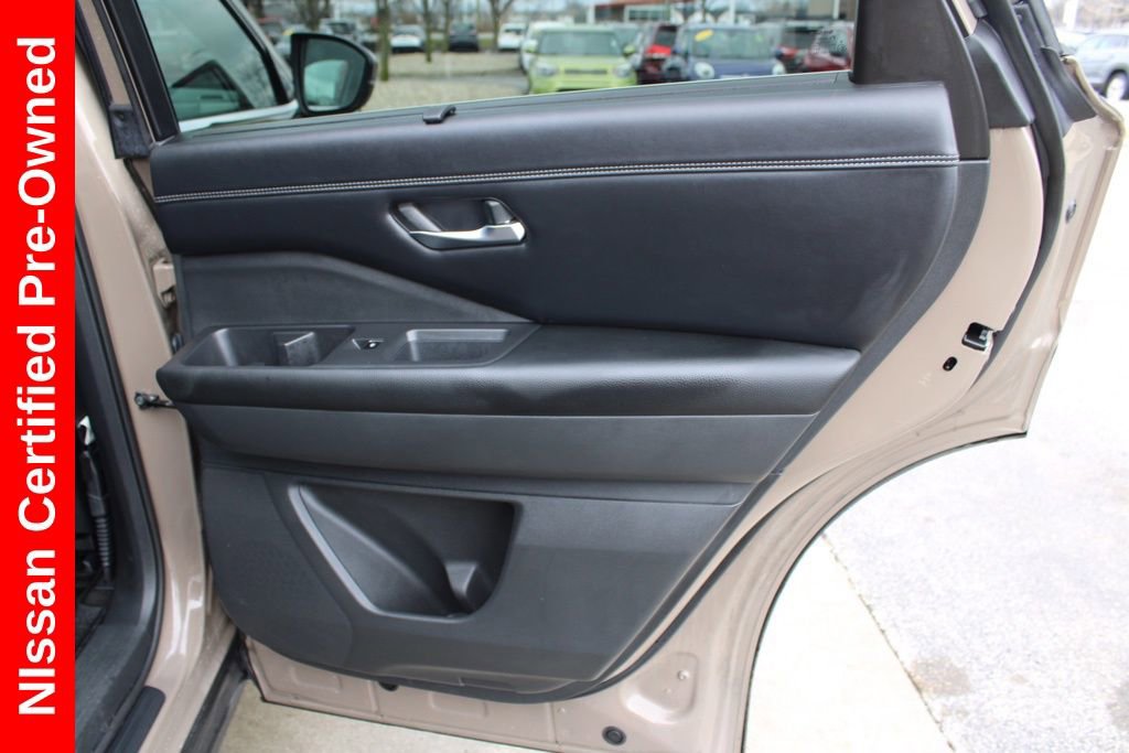 Certified 2023 Nissan Pathfinder Platinum image 24