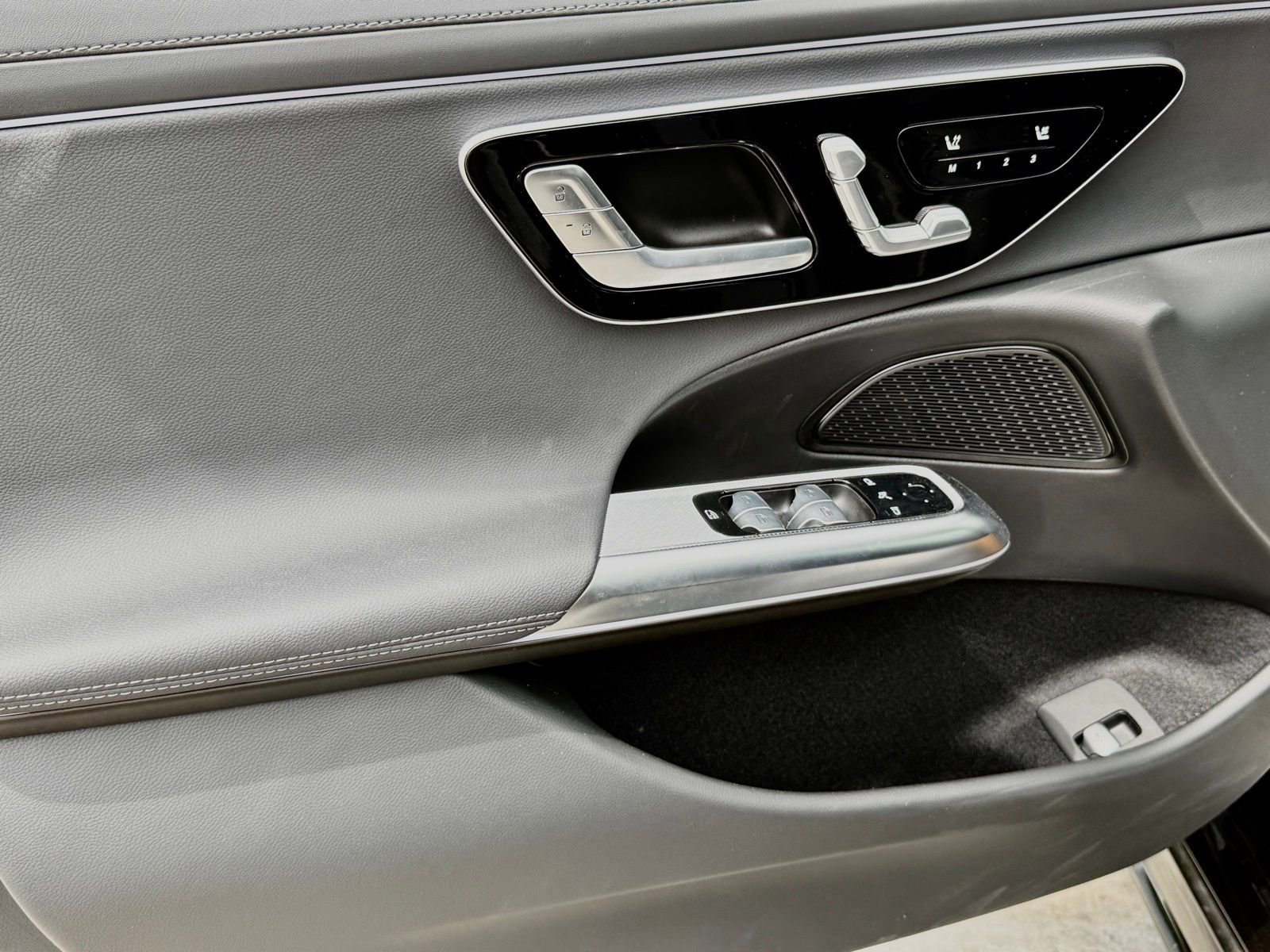 New 2026 Mercedes-Benz E 450 4MATIC Sedan image 19