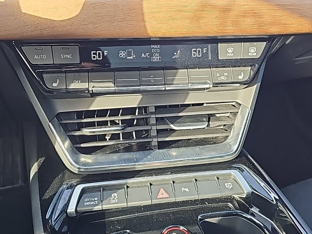 Used 2023 Audi e-tron GT Premium Plus image 6