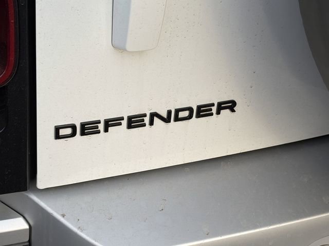 Used 2023 Land Rover Defender 130 S image 6