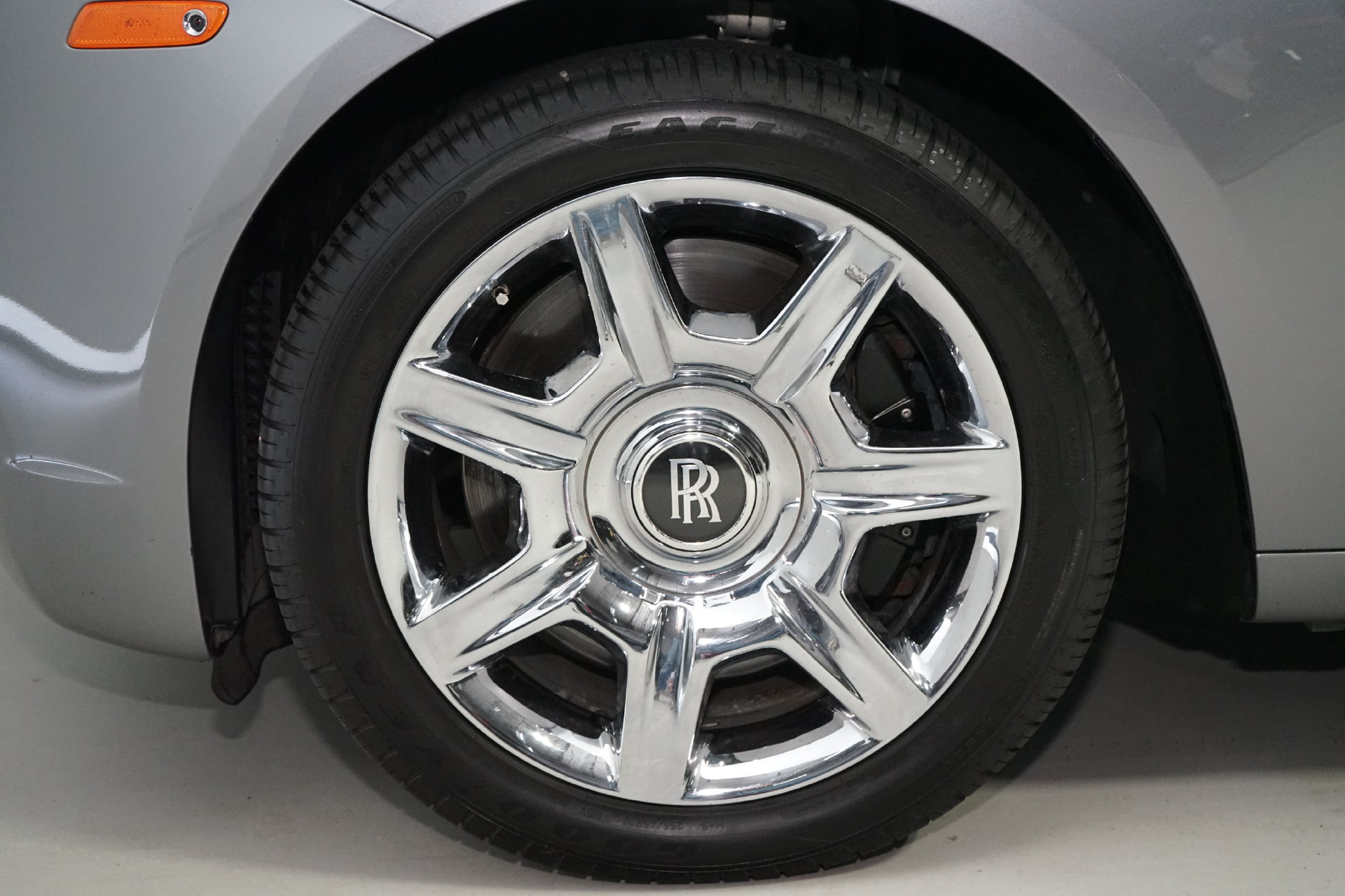 Used 2011 Rolls-Royce Ghost RWD image 33