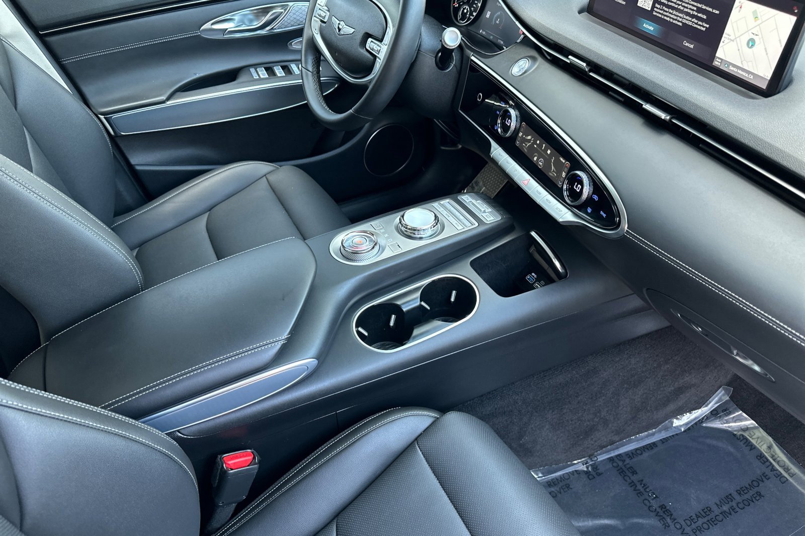 Used 2023 Genesis GV70 2.5T w/ Select Package image 17