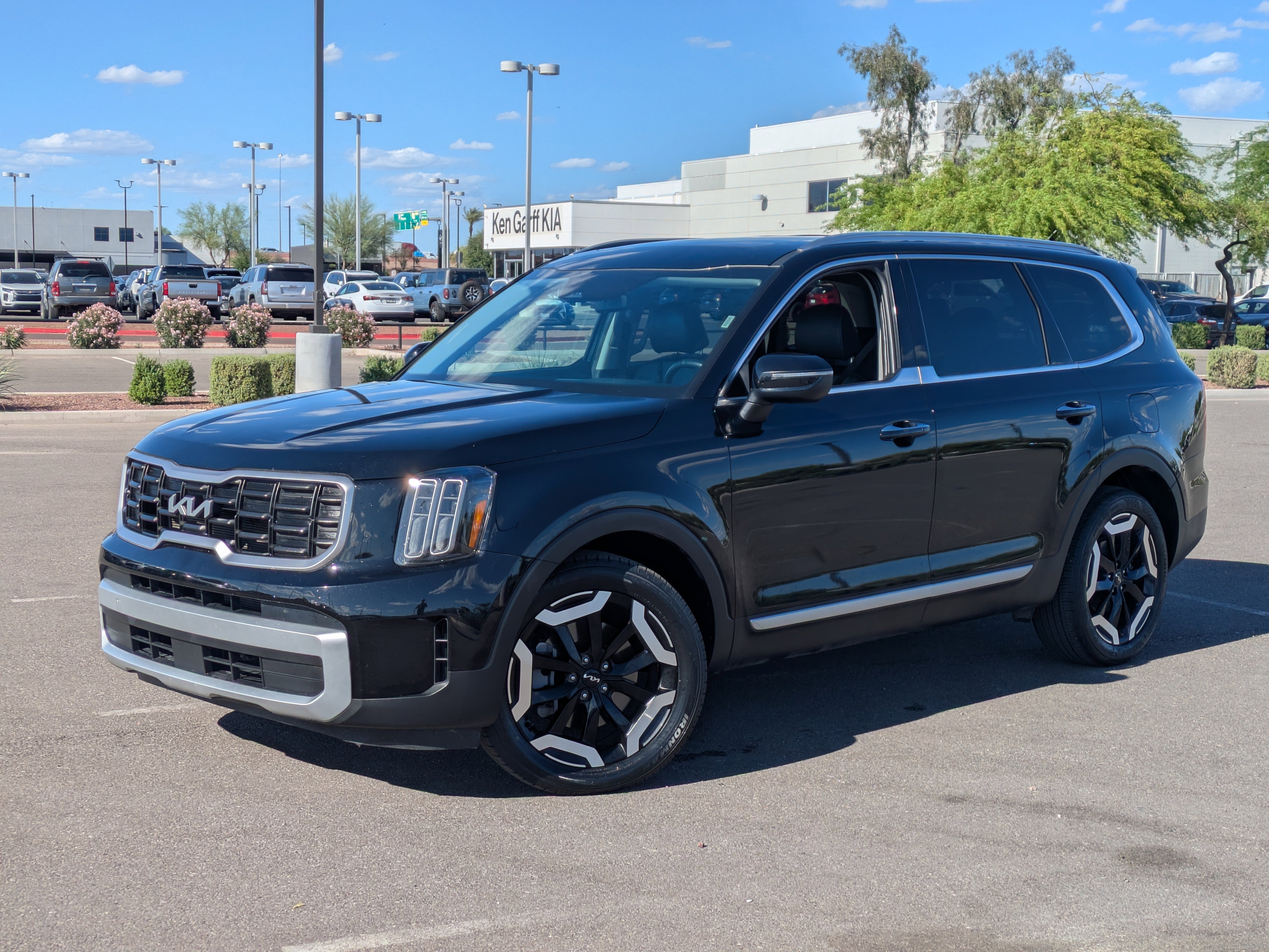 Used 2025 Kia Telluride S image 34