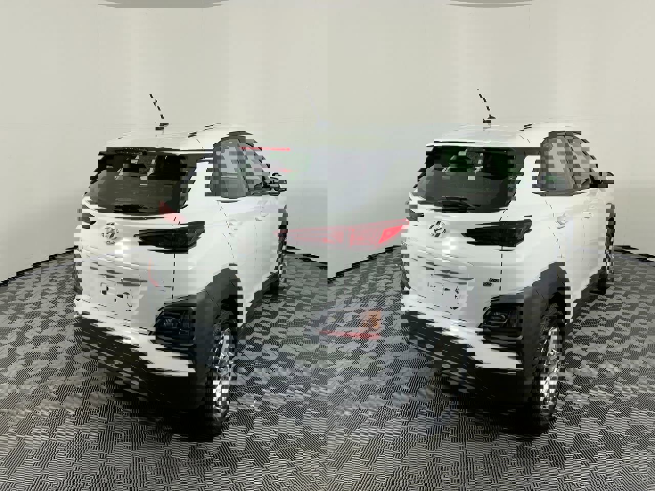 Used 2020 Hyundai Kona SE image 3