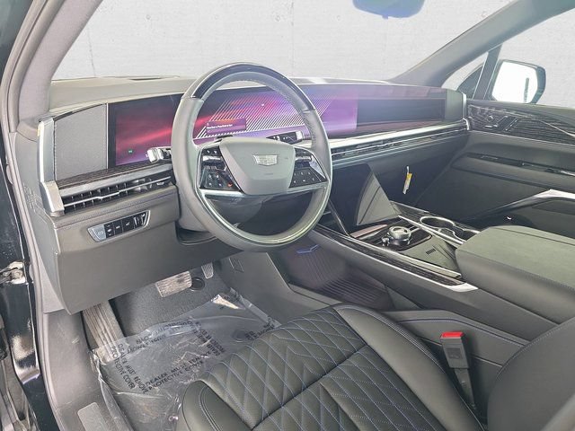 New 2026 Cadillac Escalade IQ Sport 1 w/ LPO, ONYX Package AWD/4WD image 15
