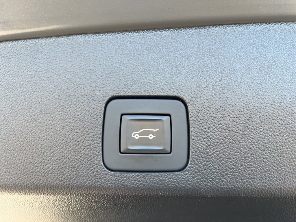 Used 2021 Buick Encore GX Select w/ Experience Buick Package image 8