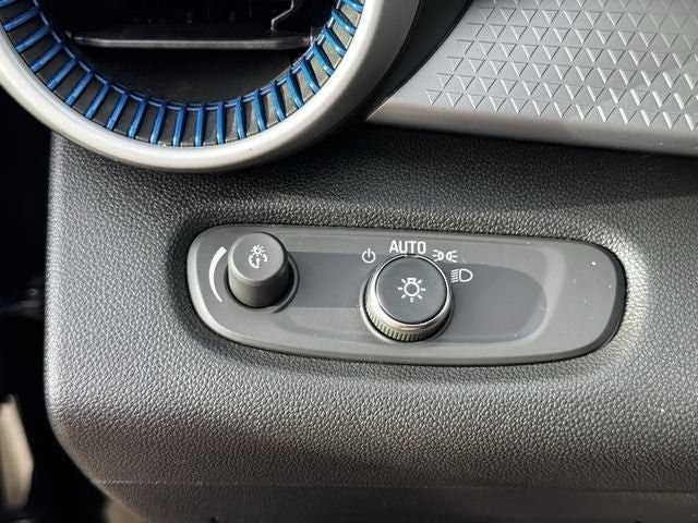 Used 2025 Chevrolet Trax LS FWD image 23