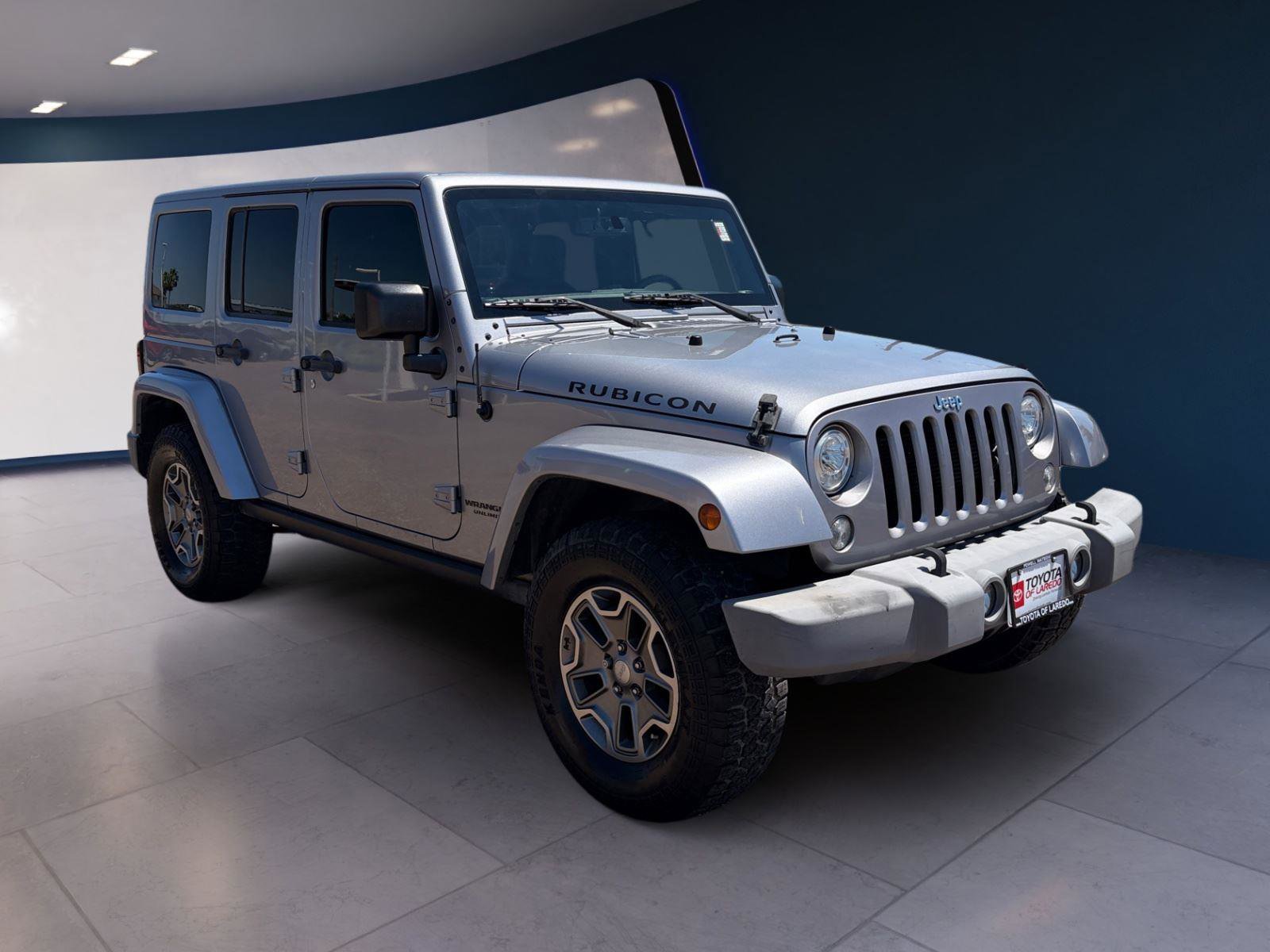 Used 2017 Jeep Wrangler Unlimited Rubicon w/ Cold Weather Group AWD/4WD image 7