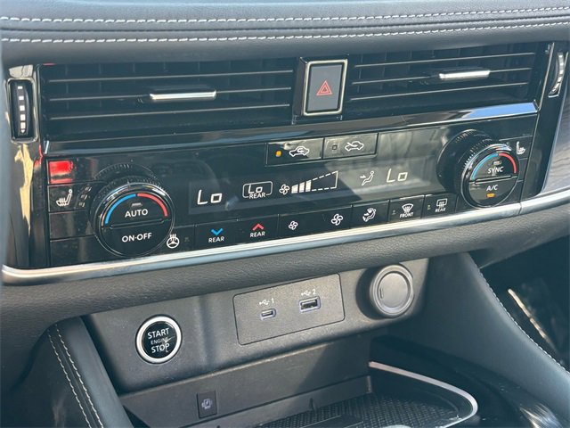 Used 2022 Nissan Rogue Platinum w/ Head-Up Display Package image 30