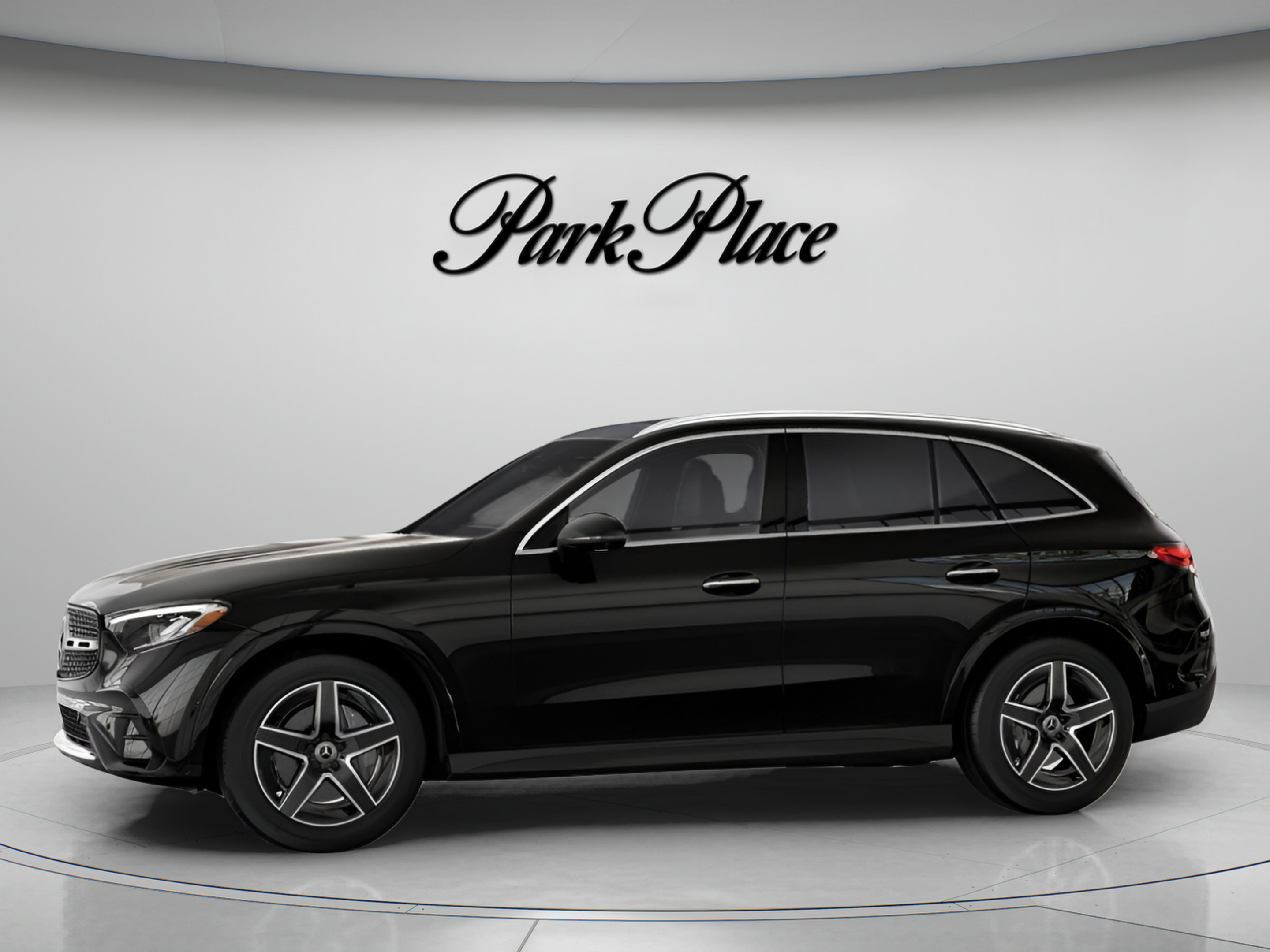 Certified 2026 Mercedes-Benz GLC 300 image 4