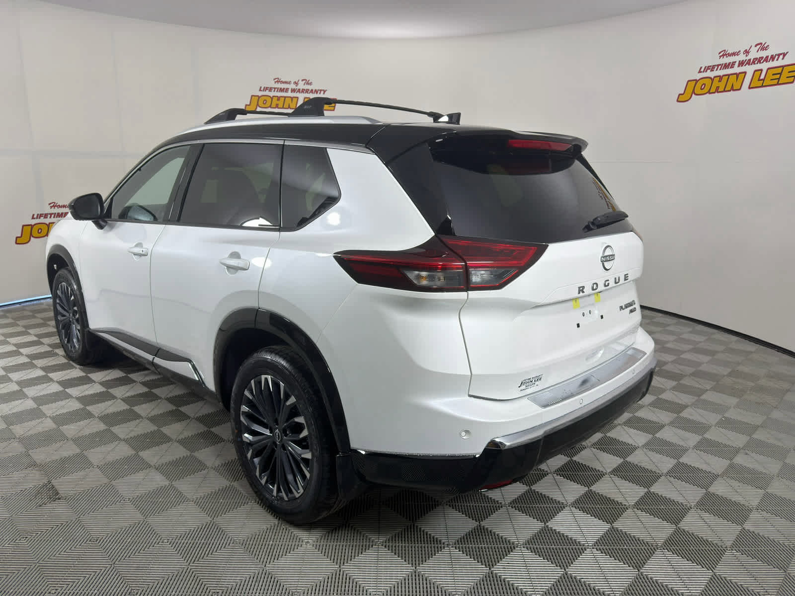 New 2026 Nissan Rogue Platinum w/ Platinum Premium Package image 3